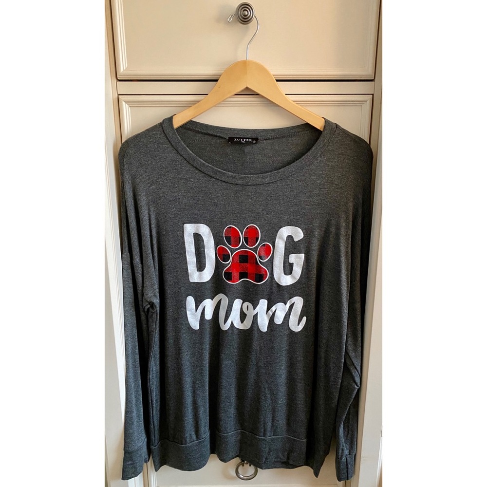 🛍️(NWT)Dog Mom Long Sleeve Tee Shirt